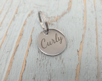 Silberner Edelstahl-Deckenanhänger - 25 mm Kreis - Personalisiertes individuell graviertes Pferdenamensschild für Zaumzeug oder Reitausrüstung