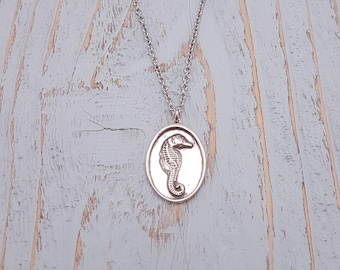 Seepferdchen Charm Anhänger Halskette - Massives Hand gegossenes Sterling Silber - Individuell graviert - Geschenk Gravur erhältlich