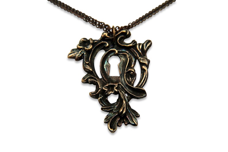 victorian key pendant necklace