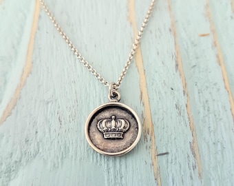 Kronen-Anhänger-Halskette aus massivem 925er Sterlingsilber - personalisierte Gravur inklusive - individuelles Schmuckgeschenk