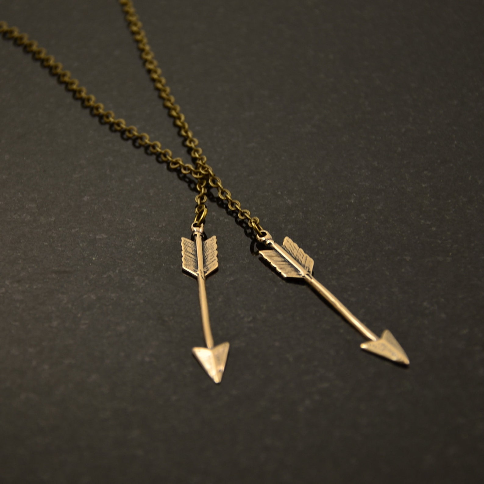 Arrow Necklace Double Arrow Bronze Lariat Necklace Gwen Etsy