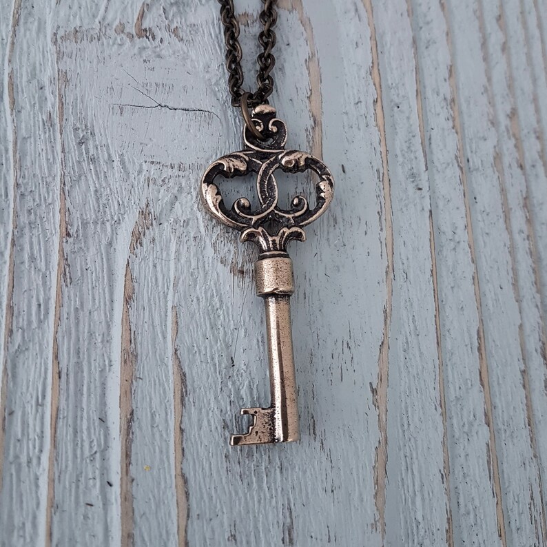 Antique Bronze Skeleton Key Necklace Pendant Ornate Solid Etsy