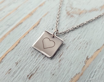 Personalisierte Edelstahl Halskette - Individuell gravierter quadratischer Anhänger - Gedenkschmuck, Handschrift-Detail, Geschenk für Sie