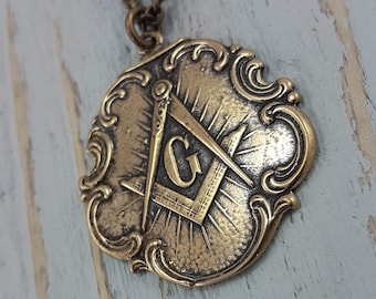 Vrijmetselaarsketting - bronzen vrijmetselaarhanger - gegraveerd vierkant en kompasontwerp, handgemaakt brons, gepersonaliseerde sieraden cadeau