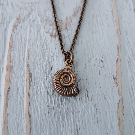 Tiny Fossil Necklace Gold Fossil Jewelry Ammonites Charm Dinosaur Fossil Jewelry Jewelry Made From Fossils Nautilus Necklace Etsy
