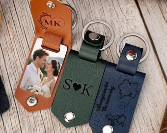 Porte-clés en cuir personnalisé pour homme, porte-clés en cuir gravé personnalisé, cadeau d'anniversaire pour lui/elle, cadeau de mariage pour couple, cadeau pour papa