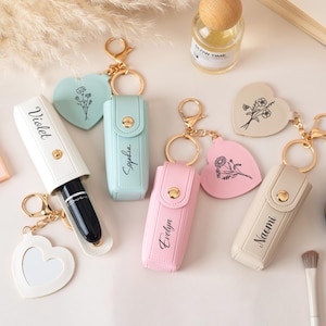 Personalisierte Lippenstift Fall Schlüsselbund mit Spiegel, benutzerdefinierte Name Lippenbalsam Halter, gravierte Lippenstift Halter, Brautjungfer Geschenk, Hochzeitsbevorzugung