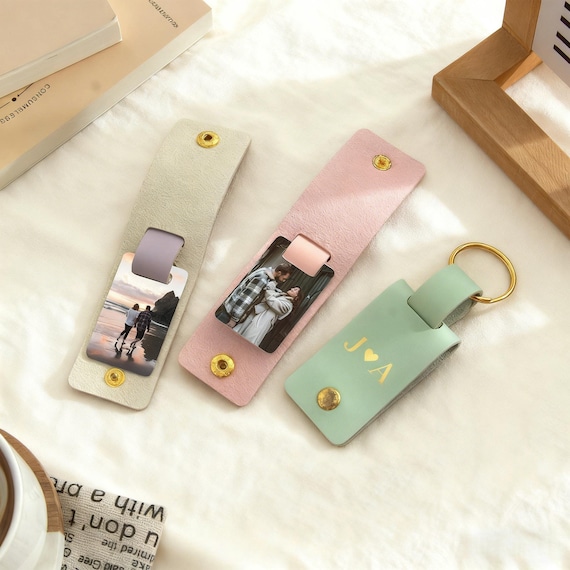 Personalised Leather Photo Keychain, Name Keyring with Photo, Wedding Anniversary Gift, Birthday Gift, Custom Keepsake Gift for Nana Mom Dad