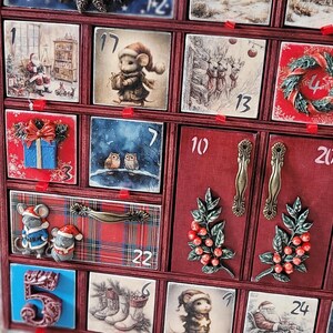 Calendario de Adviento de madera de lujo con luces: reliquia navideña hecha a mano, caja grande de recuerdos de pueblo invernal imagen 20