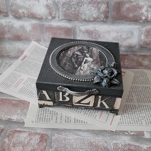 Coffre au trésor gothique : boîte à bijoux faite main avec une touche vintage | Rangement fait main d'inspiration vintage