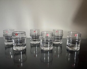 Iittala Pisaranrengas by Timo Sarpaneva Finland. Vintage shot glass set for 6.
