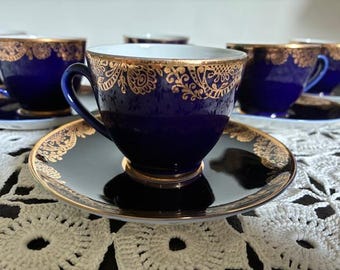 Juego de café para 6 personas "Friso Dorado" de la Fábrica Imperial de Porcelana Lomonosov, 1970-1975, oro de 22 quilates, URSS.