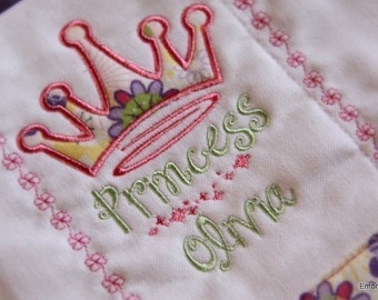 Princess Crown Applique - Instant Email Delivery Download Machine embroidery design