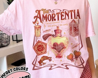 Camiseta Amortentia Love Potion Comfort Colors®, camiseta de San Valentín con temática de libros, regalo para el aula de pociones, mercancía de libros de fantasía mágica, camiseta de fan de HP