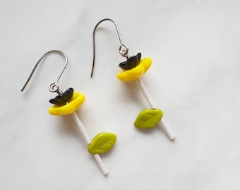 Yellow and Black Pearl Flower Earrings • Handmade Glass Beaded Earrings • Black Eyed Susan •