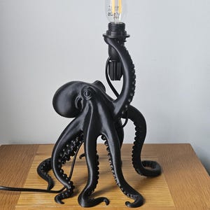 Kraken Octopus Table Lamp – Matte Black Nautical Decor – Gothic Desk Light & Light Kit Included