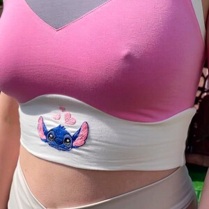 Cropped tops feitos à mão com upcycling: ponto bordado, cropped Stitch, cropped pastel, top Pilates, bordado Minnie, Lilo Stitch