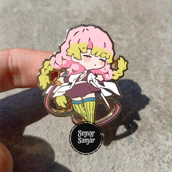 Mitsuri Kanroji Chibi Enamel Pin: Kimetsu no Yaiba Anime Badge