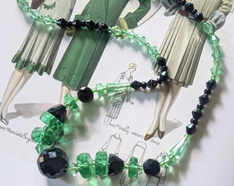 Vintage 1920s 1930s Green + Black Czech Glass Necklace