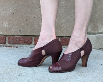 AS IS Vintage 1930s 1940s Peep Toe Fabric + Leather Heels