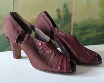 AS IS Vintage 1930s 1940s Peep Toe Fabric + Leather Heels
