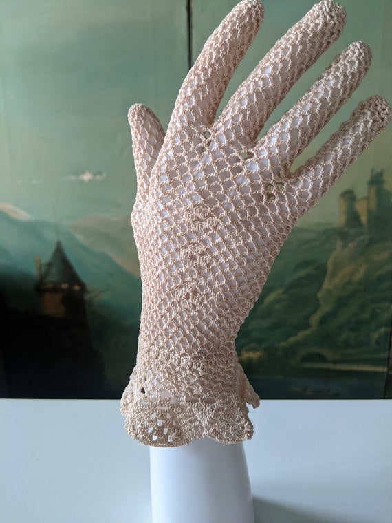 Vintage 1930s Crocheted Gloves - image 5