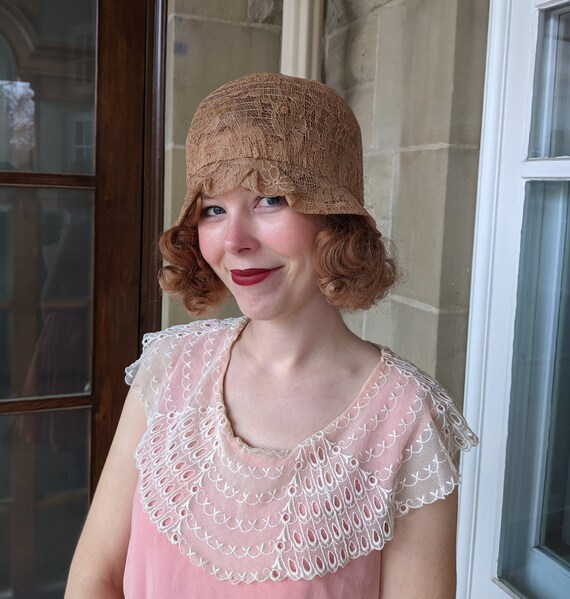 1920s Antiqued Lace Crinoline Cloche Hat