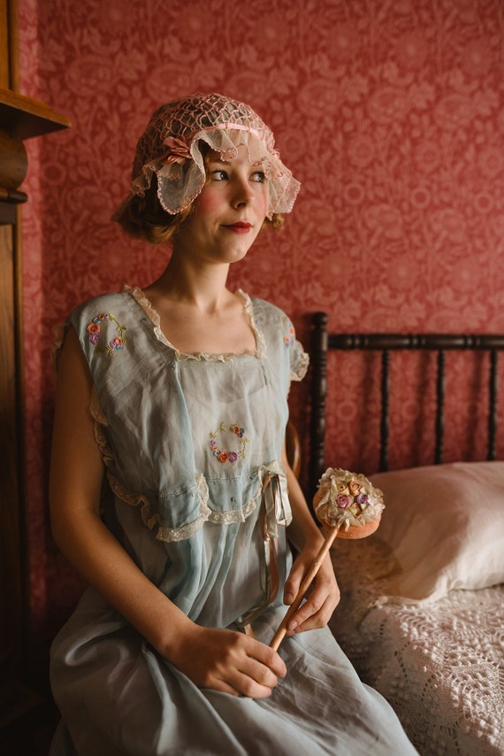 1920s Pretty Cream & Pink Boudoir Cap