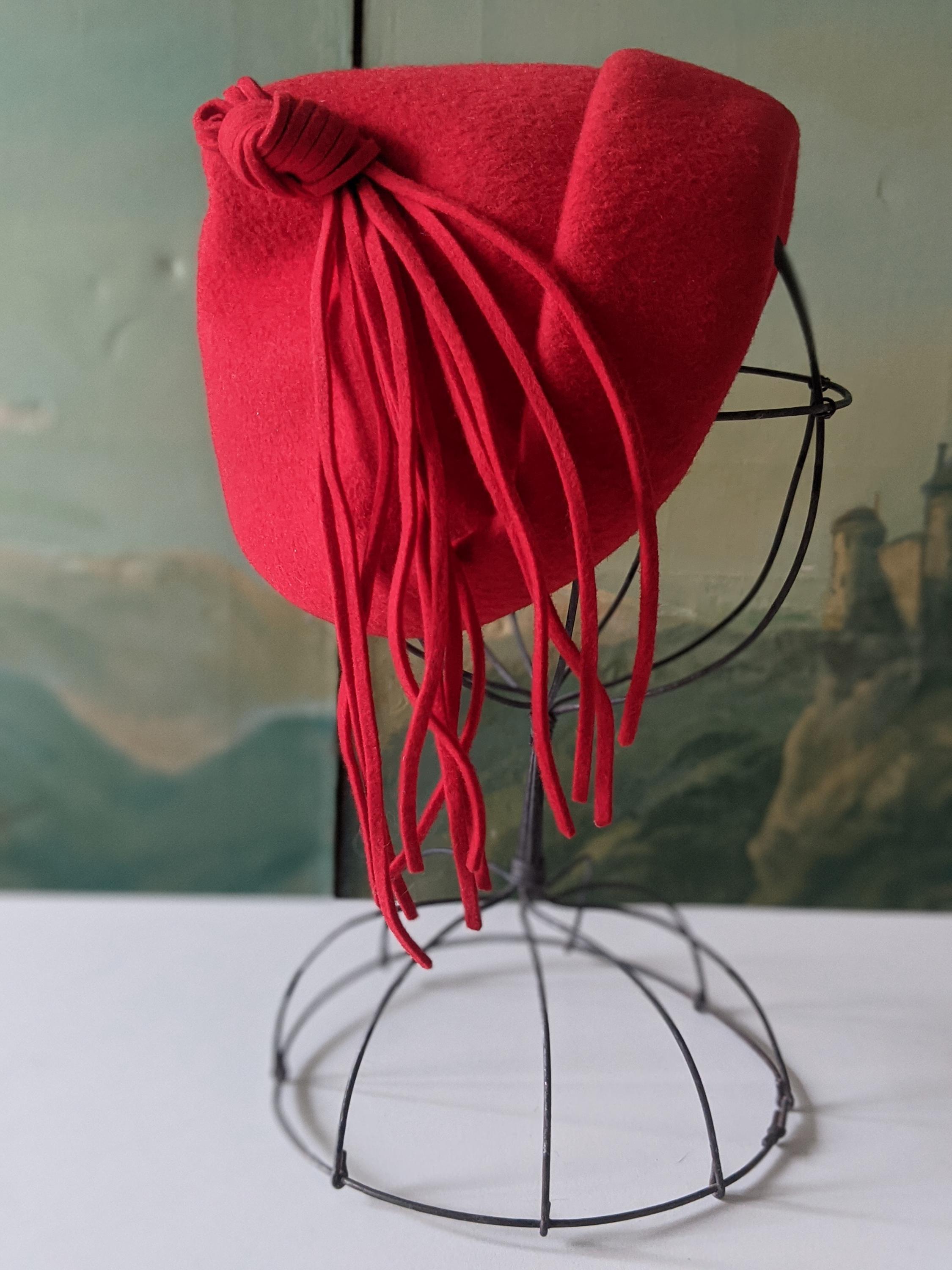 Vintage 60s red wool felt Madeline prairie hat. Felt Hat: Red Mohair Wool - Fiber to Yarn main image 3