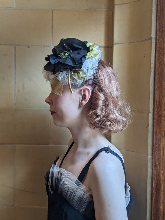 Vintage 1940s Tulle & Silk Flower Fascinator - image 10