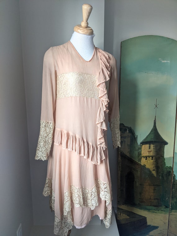 AS IS 1920s Dorothy Crown Pale Peach Silk Crepe &… - image 2