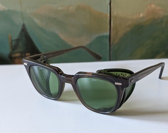 Vintage 1950s 1960s Horn Rimmed Green Tinted Safety Glasses