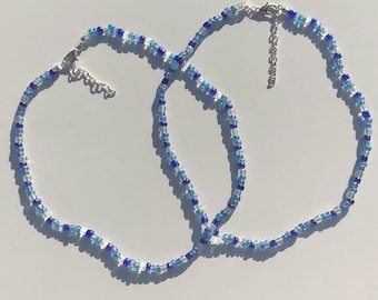 Collier bleu ciel en perles fait main : bijoux pour femme (16 pouces)
