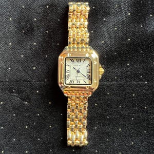 Vintage Classic Gold Women's Watch, Luxurious wristwatch, Elegant, Retro, Timeless gift for her