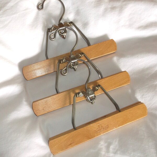 ReSeRvEd • Vintage HARMONY HOUSE Pants Hangers w/ space saving Tier Hooks • 3 count