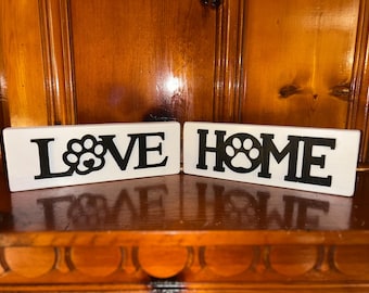 Wood Paw Print Sign: Rustic Farmhouse Pet Lover Decor