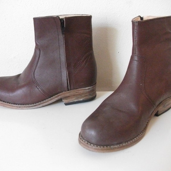 Burgundy Leather Woodland Zipper Ankle Boots, Size 6.5