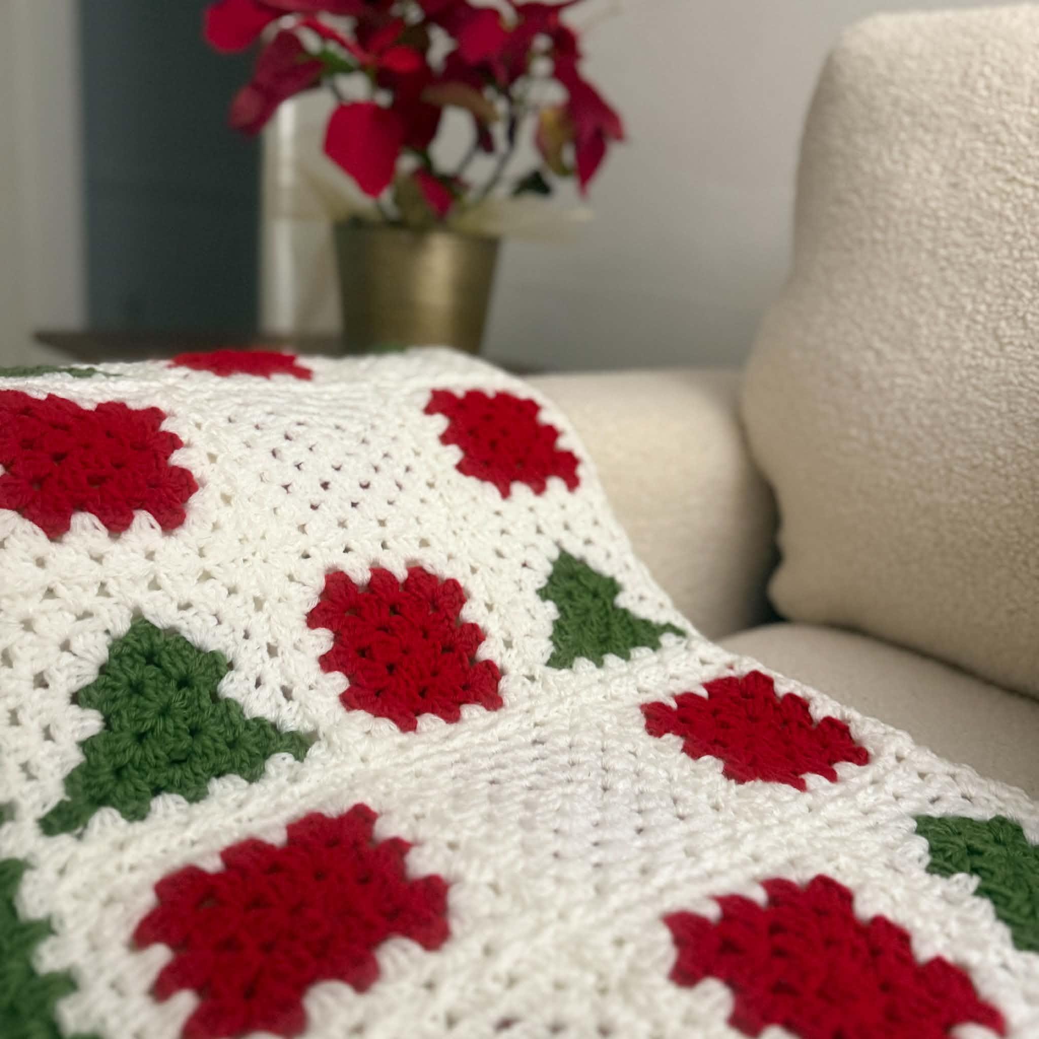 Red White Green Crochet Blanket - Etsy