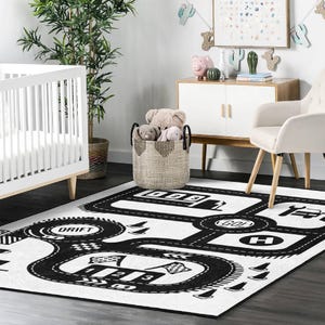 レーシングカー プレイルーム ラグ|スピードウェイ 子供部屋 長方形カーペット|ゴーカート マット|レースカー キンダーカート ラグ|スポーツ テーマ カーペット|子供部屋の装飾
