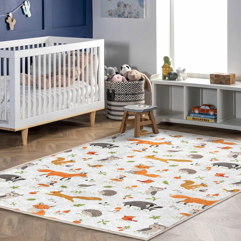Alfombra caprichosa con animales del bosque – Alfombra suave para habitación infantil con zorro, ciervo y erizo – Tapete para sala de juegos infantil – Ideal para baby shower imagen 3