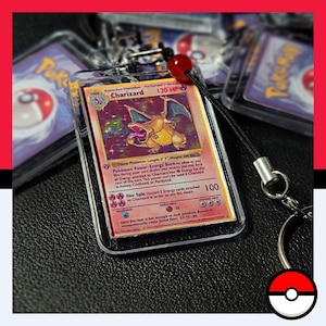 Charizard 1.ª Edición / LLAVERO