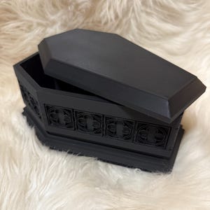 Gothic Coffin Box l Unique Black Gothic Coffin Jewelry Box, Vampire Trinket Box, Goth Gift, 3D Printed