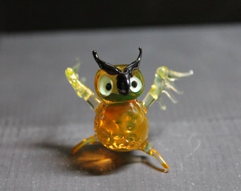 Uranium Glass Owl Figurine – Handmade Murano Lampwork Sculpture
