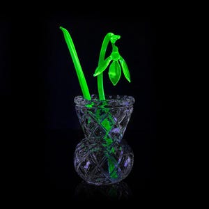 Uranium Glass Snowdrop Figurine Glowing Flower Sculpture Vaseline Glass Floral Decor – Unique Spring Gift