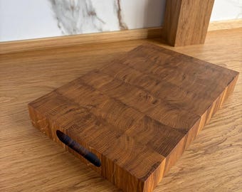 Tabla de cortar de roble blanco de grano final hecha a mano: decoración rústica para la cocina.