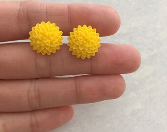 SALE - Dahlia Floral Stud Earrings