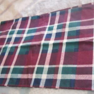 Set of 2 Standard Queen Size Pillowcases Vintage Made in U.S.A. Pillow Cover Shams, Bedroom Pillows