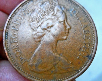 1982年 希少 20ペンス エリザベス2世 英国コイン D. G. Reg. F. D. VF