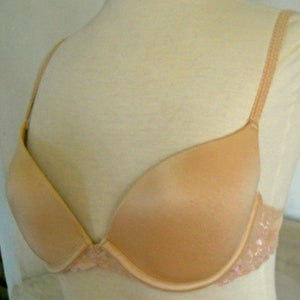Padded Women&#39;s Size 36B Wonderbra, Vintage Push Up Beige Bralette, Adjustable Straps Bra, Woman&#39;s Birthday Gift
