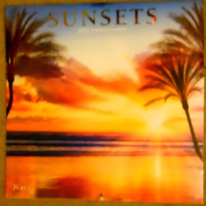 SUNSETS 2022 16-Month Calendar - Landscape Sunset Pictures- Plato Calendar